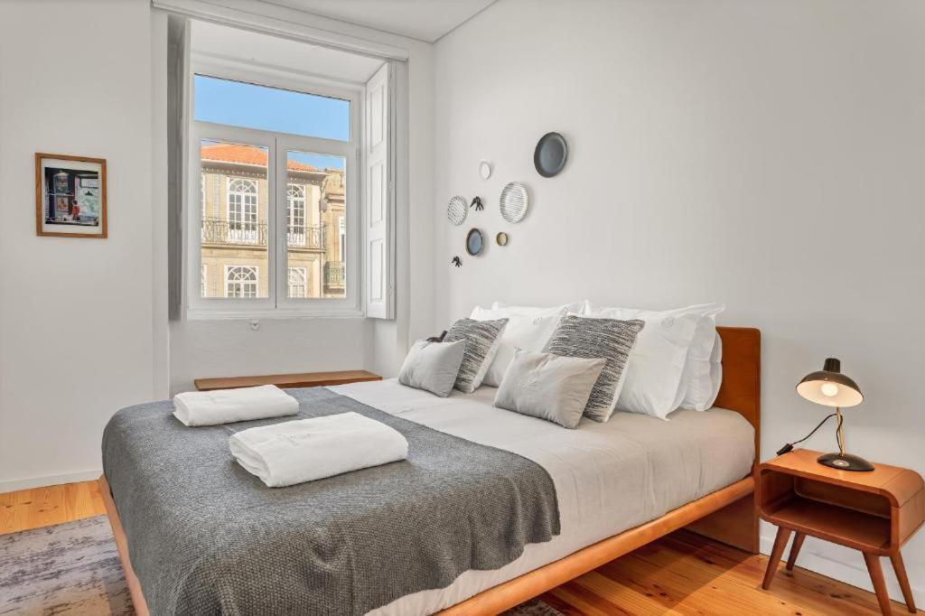 Host Wise - Lovely Shinny Flats With Balcony - Clerigos OOporto Extérieur photo