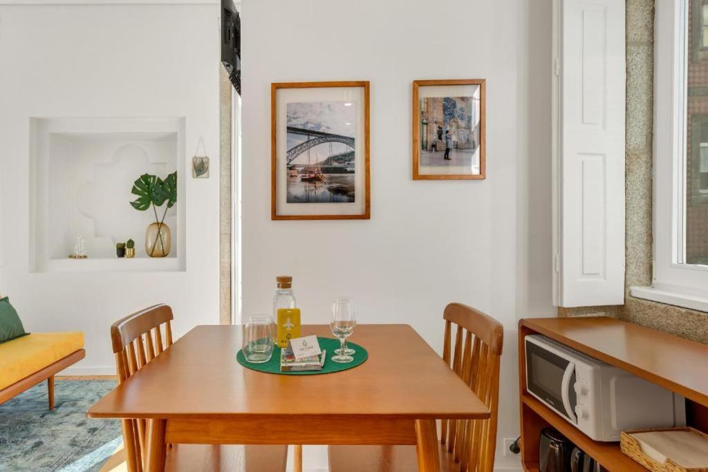 Host Wise - Lovely Shinny Flats With Balcony - Clerigos OOporto Extérieur photo